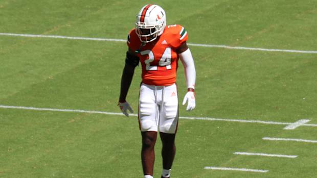 Kamren Kinchens Safety Miami Hurricanes - warmups vs Bethune Cookman, Sep. 3, 2022